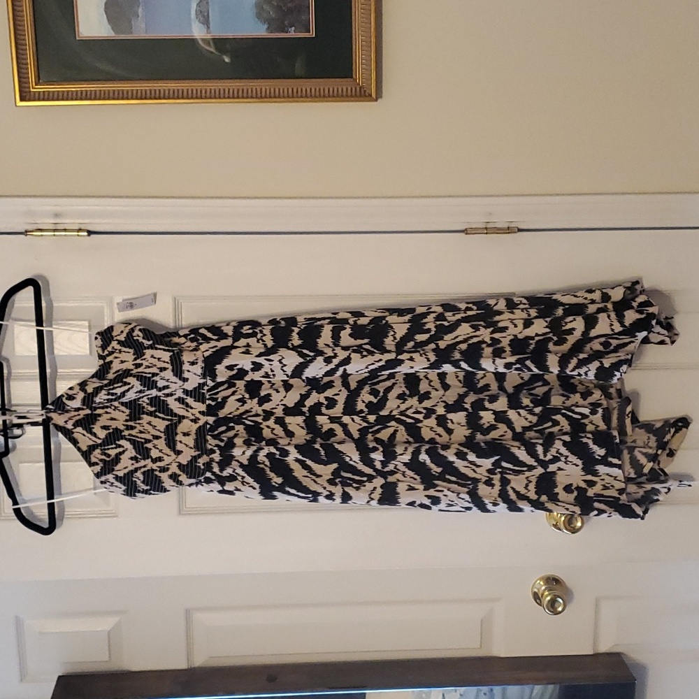 NWT old navy black and cream high low dress halter style midi. Medium